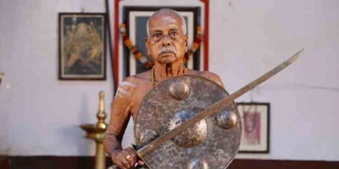 91ലും അടവും ചുവടും തെറ്റാത്ത ഗുരുക്കളെ തേടിയെത്തിയത് രാജ്യത്തിന്റെ പത്മശ്രീ ആദരം 91ലും അടവും ചുവടും തെറ്റാത്ത ഗുരുക്കളെ തേടിയെത്തിയത് രാജ്യത്തിന്റെ പത്മശ്രീ ആദരം