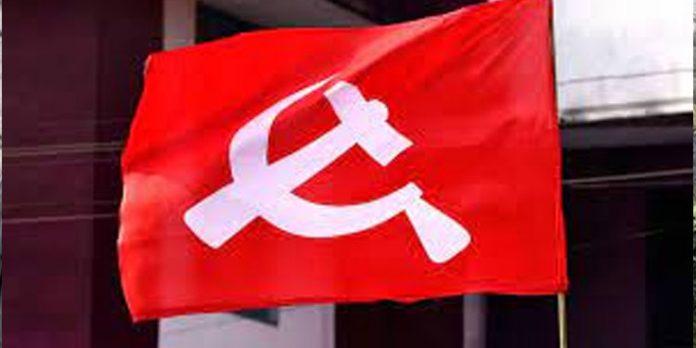 സര്വീസ് സഹകരണ ബാങ്കില് നിന്നും പുറത്താക്കപ്പെട്ട ജീവനക്കാരെ തിരിച്ചെടുക്കാന് സിപിഎം രഹസ്യ നീക്കം സര്വീസ് സഹകരണ ബാങ്കില് നിന്നും പുറത്താക്കപ്പെട്ട ജീവനക്കാരെ തിരിച്ചെടുക്കാന് സിപിഎം രഹസ്യ നീക്കം
