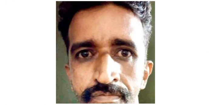 റെയില്വേയില് ജോലി വാഗ്ദാനം ചെയ്ത് ഉദ്യോഗാര്ഥികളില് നിന്ന് 17 ലക്ഷം രൂപ തട്ടിയെടുത്ത കേസില് യുവാവ് പോലീസ് പിടിയില് റെയില്വേയില് ജോലി വാഗ്ദാനം ചെയ്ത് ഉദ്യോഗാര്ഥികളില് നിന്ന് 17 ലക്ഷം രൂപ തട്ടിയെടുത്ത കേസില് യുവാവ് പോലീസ് പിടിയില്