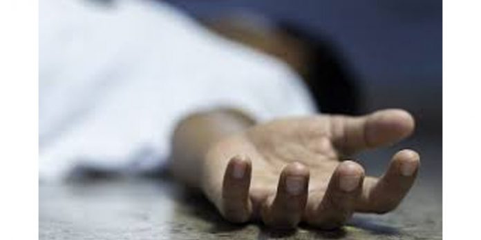 കാഞ്ഞിരംകുളം മുന് പഞ്ചായത്ത് പ്രസിഡന്റിനെ തൂങ്ങിമരിച്ച നിലയില് കണ്ടെത്തി കാഞ്ഞിരംകുളം മുന് പഞ്ചായത്ത് പ്രസിഡന്റിനെ തൂങ്ങിമരിച്ച നിലയില് കണ്ടെത്തി