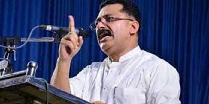 തക്കപ്രതിഫലം കിട്ടിയാല് എന്ത് കടും കൈയും ആര്ക്കു വേണ്ടിയും ചെയ്യും ; ലോകായുക്തയ്ക്കെതിരെ കെ.ടി ജലീല് തക്കപ്രതിഫലം കിട്ടിയാല് എന്ത് കടും കൈയും ആര്ക്കു വേണ്ടിയും ചെയ്യും ; ലോകായുക്തയ്ക്കെതിരെ കെ.ടി ജലീല്