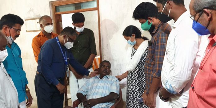 അശരണനായ രോഗിയെ പരിചരണത്തിനായി ഏറ്റെടുത്തു അശരണനായ രോഗിയെ പരിചരണത്തിനായി ഏറ്റെടുത്തു