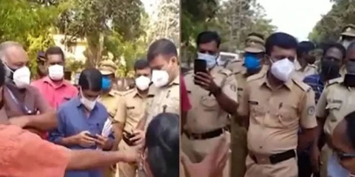 ആറ്റിങ്ങലില് കെ – റെയില് പദ്ധതിക്ക് കല്ലിടാനെത്തിയവര്ക്ക് നേരെ പ്രതിഷേധിച്ച് നാട്ടുകാര് ആറ്റിങ്ങലില് കെ – റെയില് പദ്ധതിക്ക് കല്ലിടാനെത്തിയവര്ക്ക് നേരെ പ്രതിഷേധിച്ച് നാട്ടുകാര്