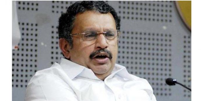 ‘അടിച്ചാല് തിരിച്ചടിക്കും, കലാപ ഭൂമിയാകും’ ; സിപിഎമ്മിന് മുന്നറിയിപ്പ് നൽകി കെ മുരളീധരൻ ‘അടിച്ചാല് തിരിച്ചടിക്കും, കലാപ ഭൂമിയാകും’ ; സിപിഎമ്മിന് മുന്നറിയിപ്പ് നൽകി കെ മുരളീധരൻ