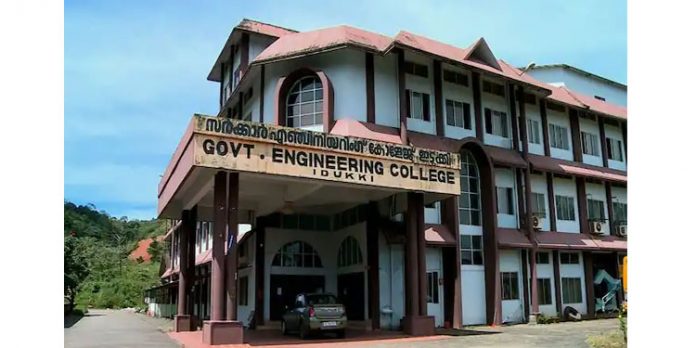 ഇടുക്കി എഞ്ചിനീയറിംഗ് കോളേജിൽ തെരഞ്ഞെടുപ്പിനിടെ സംഘർഷം ; എസ്എഫ്ഐ പ്രവർത്തകനെ കുത്തിക്കൊന്നു ഇടുക്കി എഞ്ചിനീയറിംഗ് കോളേജിൽ തെരഞ്ഞെടുപ്പിനിടെ സംഘർഷം ; എസ്എഫ്ഐ പ്രവർത്തകനെ കുത്തിക്കൊന്നു