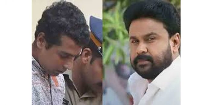 ദിലീപിന് കുരുക്കായി ജയിലിലെ ഫോൺവിളി ; പൾസർ സുനി സാക്ഷിയായ ജിൻസനുമായി നടത്തിയ ഫോണ് സംഭാഷണം പുറത്ത് ദിലീപിന് കുരുക്കായി ജയിലിലെ ഫോൺവിളി ; പൾസർ സുനി സാക്ഷിയായ ജിൻസനുമായി നടത്തിയ ഫോണ് സംഭാഷണം പുറത്ത്