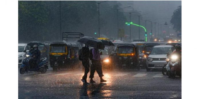 ചുഴലിക്കാറ്റ് സ്വാധീനം കേരളത്തിലും ; അടുത്ത ദിവസങ്ങളിൽ മഴയ്ക്ക് സാധ്യത ചുഴലിക്കാറ്റ് സ്വാധീനം കേരളത്തിലും ; അടുത്ത ദിവസങ്ങളിൽ മഴയ്ക്ക് സാധ്യത