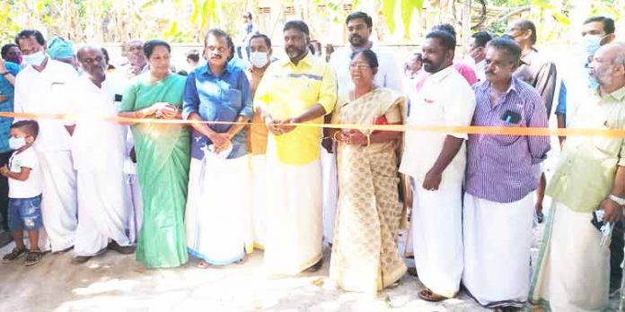 പുത്തന്കാവില്പ്പടി – കെ.വി.വി.എസ് ശ്മശാനം പടി റോഡ് ഉദ്ഘാടനം ചെയ്തു പുത്തന്കാവില്പ്പടി – കെ.വി.വി.എസ് ശ്മശാനം പടി റോഡ് ഉദ്ഘാടനം ചെയ്തു