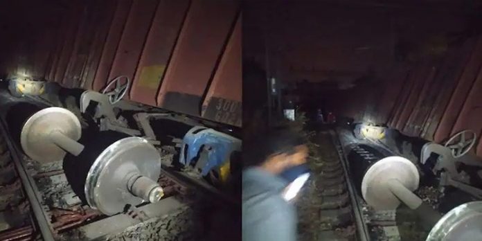 ചരക്ക് തീവണ്ടി പാളം തെറ്റിയ സംഭവം : ഒരു വരി ഗതാഗതം പുനസ്ഥാപിച്ചു – അഞ്ച് ട്രെയിനുകൾ റദ്ദാക്കി ചരക്ക് തീവണ്ടി പാളം തെറ്റിയ സംഭവം : ഒരു വരി ഗതാഗതം പുനസ്ഥാപിച്ചു – അഞ്ച് ട്രെയിനുകൾ റദ്ദാക്കി