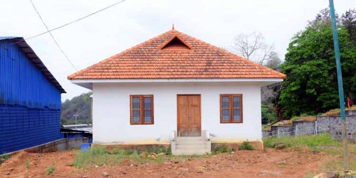 മകരവിളക്ക് : പാണ്ടിത്താവളത്തെ ഹെൽത്ത് കിയോസ്ക് അടിയന്തിര ആവശ്യത്തിന് തുറക്കും മകരവിളക്ക് : പാണ്ടിത്താവളത്തെ ഹെൽത്ത് കിയോസ്ക് അടിയന്തിര ആവശ്യത്തിന് തുറക്കും