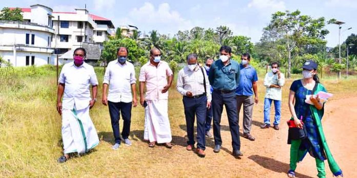 ജില്ലാ സ്റ്റേഡിയത്തില് സംയുക്ത പരിശോധന നടത്തി ജില്ലാ സ്റ്റേഡിയത്തില് സംയുക്ത പരിശോധന നടത്തി