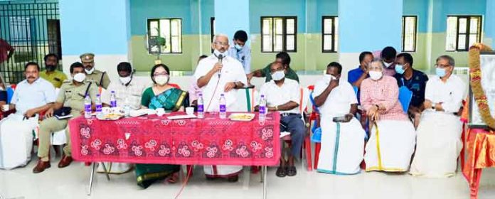 ആചാരങ്ങള് പാലിച്ച് തിരുവാഭരണഘോഷയാത്ര നടത്തും : ദേവസ്വം ബോര്ഡ് പ്രസിഡന്റ് ആചാരങ്ങള് പാലിച്ച് തിരുവാഭരണഘോഷയാത്ര നടത്തും : ദേവസ്വം ബോര്ഡ് പ്രസിഡന്റ്