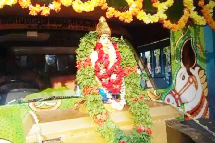 അമ്പലപ്പുഴ സംഘത്തിന്റെ ശബരിമല തീർത്ഥാടനം ആരംഭിച്ചു അമ്പലപ്പുഴ സംഘത്തിന്റെ ശബരിമല തീർത്ഥാടനം ആരംഭിച്ചു