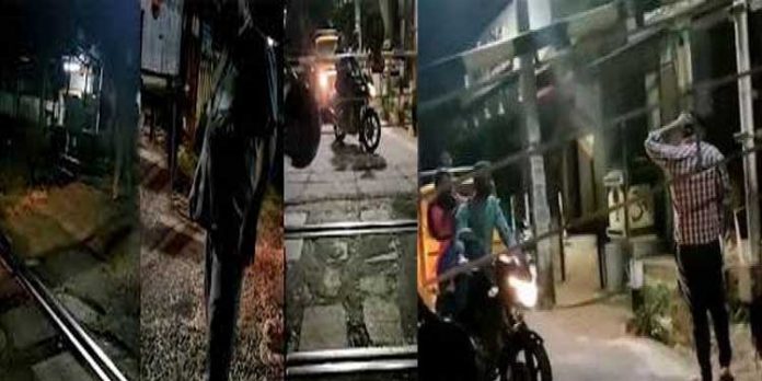 ഓട്ടോ യാത്രക്കാരെ റെയില്വേ ഗേറ്റില് പൂട്ടിയിട്ട സംഭവത്തില് ഗേറ്റ് കീപ്പറെ സസ്പെന്ഡ് ചെയ്തു ഓട്ടോ യാത്രക്കാരെ റെയില്വേ ഗേറ്റില് പൂട്ടിയിട്ട സംഭവത്തില് ഗേറ്റ് കീപ്പറെ സസ്പെന്ഡ് ചെയ്തു