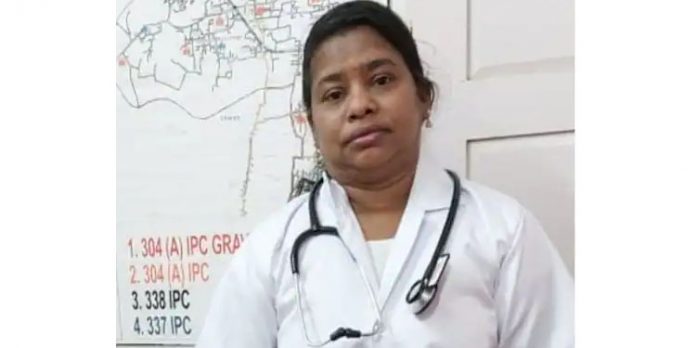 തൃശൂരിൽ വ്യാജ വനിതാഡോക്ടർ അറസ്റ്റിൽ തൃശൂരിൽ വ്യാജ വനിതാഡോക്ടർ അറസ്റ്റിൽ