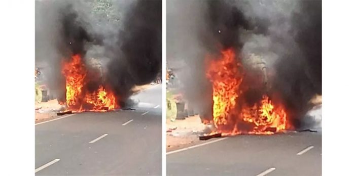 മലപ്പുറത്ത് ഓടിക്കൊണ്ടിരുന്ന വാഹനം കത്തിനശിച്ചു മലപ്പുറത്ത് ഓടിക്കൊണ്ടിരുന്ന വാഹനം കത്തിനശിച്ചു