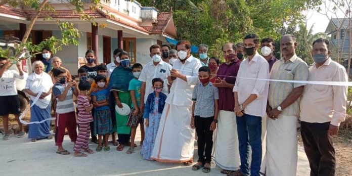 ഇടമൺ വില്ലേജ് ഓഫീസ് പടി-മണ്ണിൽ പടി റോഡ് ഉദ്ഘാടനം ചെയ്തു ഇടമൺ വില്ലേജ് ഓഫീസ് പടി-മണ്ണിൽ പടി റോഡ് ഉദ്ഘാടനം ചെയ്തു