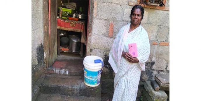 അടച്ചുറപ്പുള്ള ഒരു വീട് എന്ന സ്വപ്നത്തിനായി കാത്തിരിക്കുകയാണ് പൊടിയമ്മ അടച്ചുറപ്പുള്ള ഒരു വീട് എന്ന സ്വപ്നത്തിനായി കാത്തിരിക്കുകയാണ് പൊടിയമ്മ