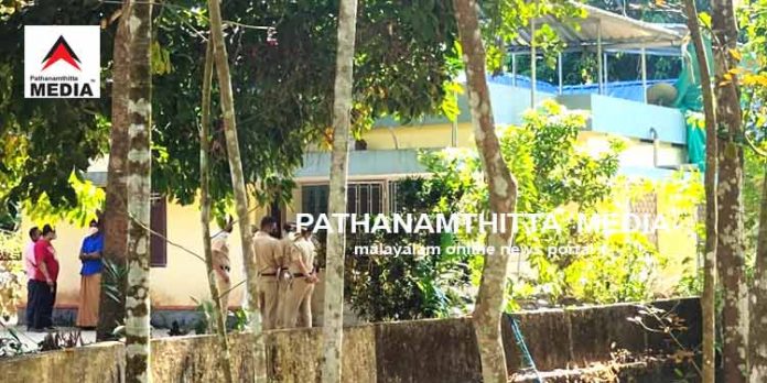 കോന്നി – ഭാര്യയേയും വളര്ത്തു മകനെയും വെട്ടിക്കൊലപ്പെടുത്തിയതിനുശേഷം ആത്മഹത്യ ചെയ്തു കോന്നി – ഭാര്യയേയും വളര്ത്തു മകനെയും വെട്ടിക്കൊലപ്പെടുത്തിയതിനുശേഷം ആത്മഹത്യ ചെയ്തു