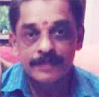 സൂര്യാഘതമെന്ന് സംശയം : കോന്നിയില് ഓട്ടോ ഡ്രൈവര് മരിച്ചു സൂര്യാഘതമെന്ന് സംശയം : കോന്നിയില് ഓട്ടോ ഡ്രൈവര് മരിച്ചു