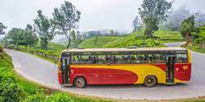 കെഎസ്ആർടിസി ബസിന്റെ ബ്രേക്ക് പോയി; റോഡരികിലേക്ക് ഇടിച്ചിറക്കി ഡ്രൈവര് കെഎസ്ആർടിസി ബസിന്റെ ബ്രേക്ക് പോയി; റോഡരികിലേക്ക് ഇടിച്ചിറക്കി ഡ്രൈവര്