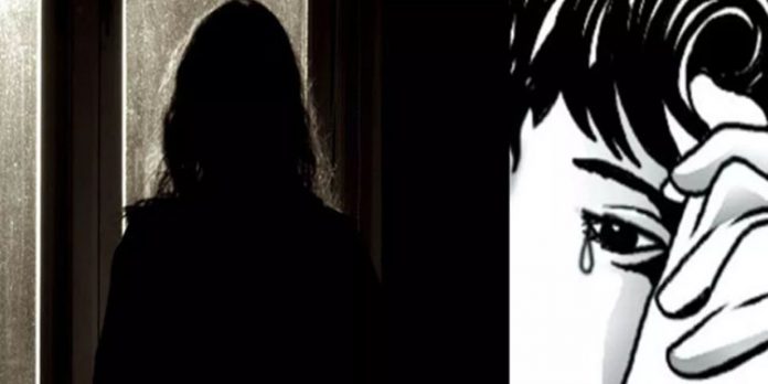 മുങ്ങി മരിച്ച 10-ാം ക്ലാസ് വിദ്യാര്ഥിനി ലൈംഗിക പീഡനത്തിനിരയായതായി റിപ്പോർട്ട് മുങ്ങി മരിച്ച 10-ാം ക്ലാസ് വിദ്യാര്ഥിനി ലൈംഗിക പീഡനത്തിനിരയായതായി റിപ്പോർട്ട്