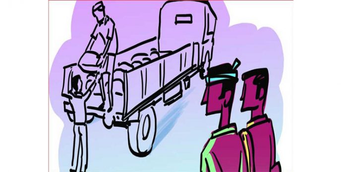 ഹൈക്കോടതി ഉത്തരവിന് പുല്ലുവില ; നോക്കുകൂലി ആവശ്യപ്പെട്ട ചുമട്ട് തൊഴിലാളികൾക്കെതിരെ പരാതിയുമായി കുടുംബം ഹൈക്കോടതി ഉത്തരവിന് പുല്ലുവില ; നോക്കുകൂലി ആവശ്യപ്പെട്ട ചുമട്ട് തൊഴിലാളികൾക്കെതിരെ പരാതിയുമായി കുടുംബം