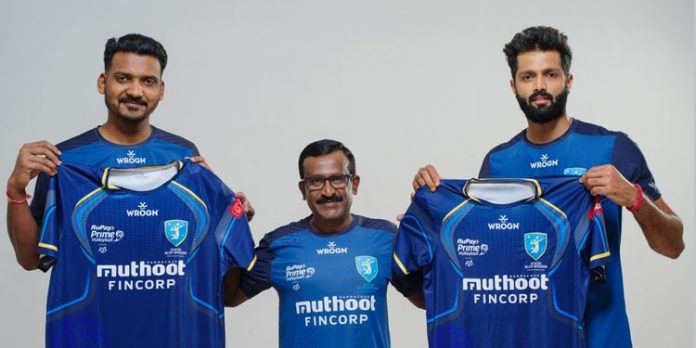പ്രൈം വോളിബോള് ലീഗിനുള്ള കൊച്ചി ബ്ലൂ സ്പൈക്കേഴ്സിന്റെ ജേഴ്സി പുറത്തിറക്കി പ്രൈം വോളിബോള് ലീഗിനുള്ള കൊച്ചി ബ്ലൂ സ്പൈക്കേഴ്സിന്റെ ജേഴ്സി പുറത്തിറക്കി