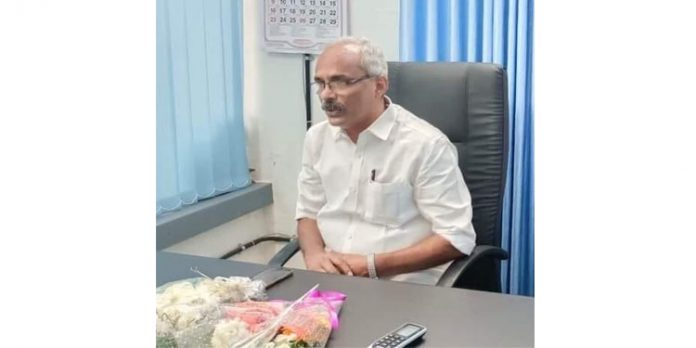 ട്രാക്കോ കേബിൾ ചെയർമാനായി അഡ്വ അലക്സ് കോഴിമല സ്ഥാനമേറ്റു ട്രാക്കോ കേബിൾ ചെയർമാനായി അഡ്വ അലക്സ് കോഴിമല സ്ഥാനമേറ്റു