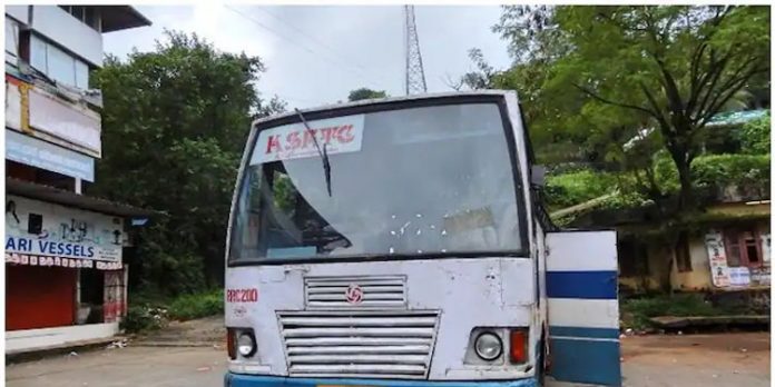 ബൈക്ക് ഇടിച്ചുവീഴ്ത്തി കെഎസ്ആർടിസി ബസ് നിർത്താതെ പോയി – പരാതി ബൈക്ക് ഇടിച്ചുവീഴ്ത്തി കെഎസ്ആർടിസി ബസ് നിർത്താതെ പോയി – പരാതി