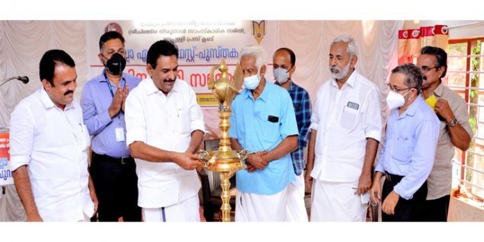 മാലിന്യ സംസ്കരണത്തിന് അനുയോജ്യ സംവിധാനം ഇല്ലാത്തത് ലജ്ജാകരം – ആന്റോ ആന്റണി എം.പി മാലിന്യ സംസ്കരണത്തിന് അനുയോജ്യ സംവിധാനം ഇല്ലാത്തത് ലജ്ജാകരം – ആന്റോ ആന്റണി എം.പി