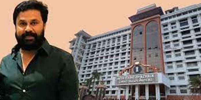 കൈമാറാത്ത ഫോണില്നിന്നു വിളിച്ചത് 12,000 കോളുകള് ; ദിലീപിന്റെ കസ്റ്റഡി അനിവാര്യം’ കൈമാറാത്ത ഫോണില്നിന്നു വിളിച്ചത് 12,000 കോളുകള് ; ദിലീപിന്റെ കസ്റ്റഡി അനിവാര്യം’