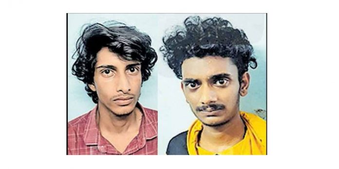 യുവതിയുടെയും സഹോദരന്റെയും മുഖത്തേക്ക് കുരുമുളക് സ്പ്രേ അടിച്ചവരെ ഓച്ചിറ പോലീസ് അറസ്റ്റ് ചെയ്തു യുവതിയുടെയും സഹോദരന്റെയും മുഖത്തേക്ക് കുരുമുളക് സ്പ്രേ അടിച്ചവരെ ഓച്ചിറ പോലീസ് അറസ്റ്റ് ചെയ്തു