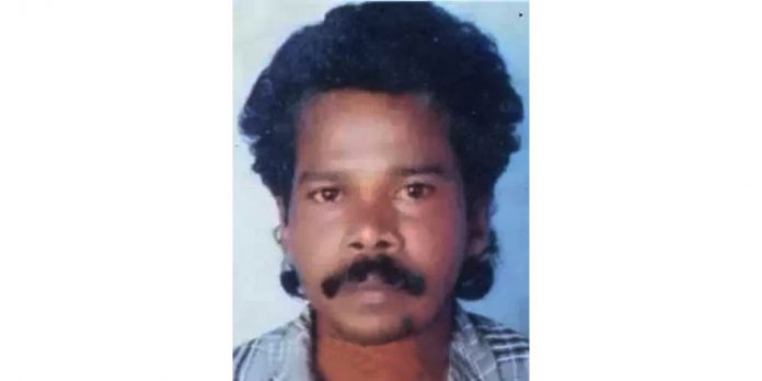 മധ്യവയസ്കനെ വീടിനുള്ളില് തീപ്പൊള്ളലേറ്റു മരിച്ച നിലയില് കണ്ടെത്തി മധ്യവയസ്കനെ വീടിനുള്ളില് തീപ്പൊള്ളലേറ്റു മരിച്ച നിലയില് കണ്ടെത്തി