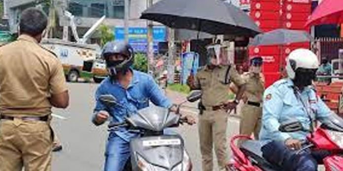 കൊവിഡ് നിയന്ത്രണ ലംഘനം ; സംസ്ഥാനത്ത് ഇന്ന് 331 പേര്ക്കെതിരെ കേസെടുത്തു കൊവിഡ് നിയന്ത്രണ ലംഘനം ; സംസ്ഥാനത്ത് ഇന്ന് 331 പേര്ക്കെതിരെ കേസെടുത്തു