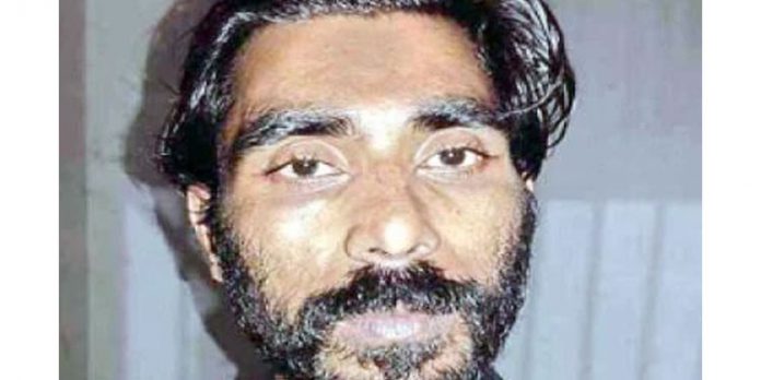സെയില്സ് ഗേളിനെ കുത്തിക്കൊലപ്പെടുത്താന് ശ്രമിച്ച കേസിലെ പ്രതി പോലീസ് പിടിയില് സെയില്സ് ഗേളിനെ കുത്തിക്കൊലപ്പെടുത്താന് ശ്രമിച്ച കേസിലെ പ്രതി പോലീസ് പിടിയില്