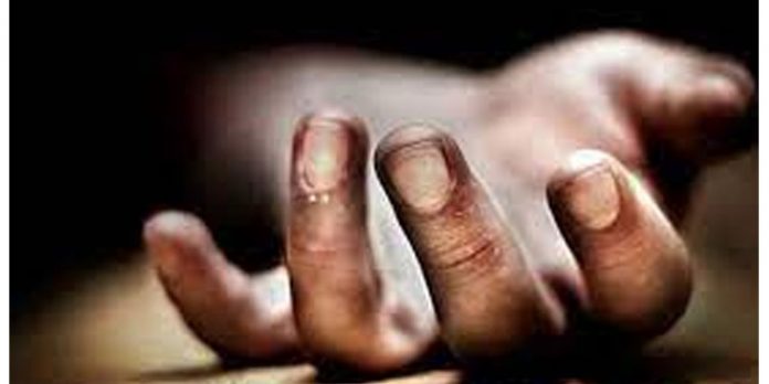നെടുമങ്ങാട് ജില്ലാ ആശുപത്രിയില് കോവിഡ് രോഗി ആത്മഹത്യ ചെയ്തു നെടുമങ്ങാട് ജില്ലാ ആശുപത്രിയില് കോവിഡ് രോഗി ആത്മഹത്യ ചെയ്തു
