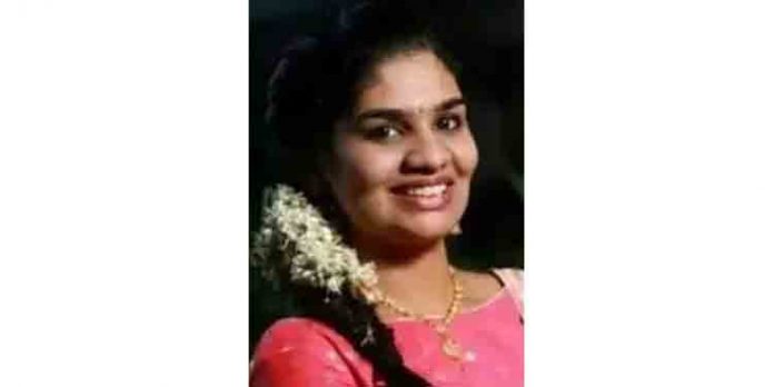 കുറിച്ചിയില് ഗര്ഭിണിയായ യുവതി വിഷം ഉള്ളില്ച്ചെന്നു മരിച്ചു കുറിച്ചിയില് ഗര്ഭിണിയായ യുവതി വിഷം ഉള്ളില്ച്ചെന്നു മരിച്ചു