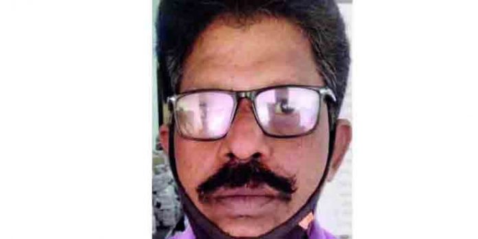 ചിട്ടി നടത്തി ജനങ്ങളെ വഞ്ചിച്ചെന്ന കേസില് പ്രതി കോടതിയില് കീഴടങ്ങി ചിട്ടി നടത്തി ജനങ്ങളെ വഞ്ചിച്ചെന്ന കേസില് പ്രതി കോടതിയില് കീഴടങ്ങി