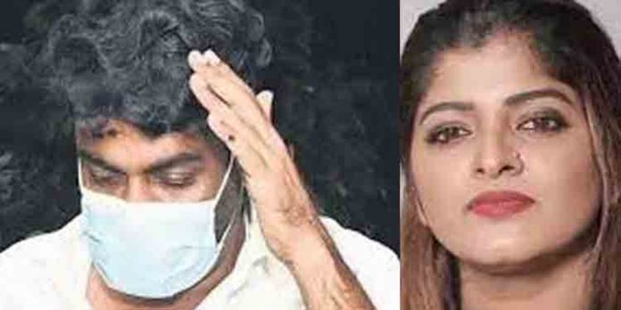 സൈജു തങ്കച്ചനെ പോലീസ് ചോദ്യം ചെയ്തു ; ഫോണില് നിന്ന് അഞ്ജലിയുടെ ചിത്രങ്ങള് കണ്ടെടുത്തു സൈജു തങ്കച്ചനെ പോലീസ് ചോദ്യം ചെയ്തു ; ഫോണില് നിന്ന് അഞ്ജലിയുടെ ചിത്രങ്ങള് കണ്ടെടുത്തു