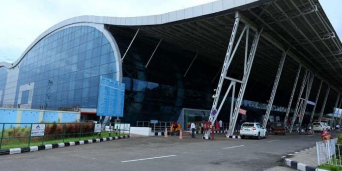 തിരുവനന്തപുരം അന്താരാഷ്ട്ര വിമാനത്താവളത്തില് 16 കോടിയുടെ ഡ്യൂട്ടി ഫ്രീ തിരിമറി തിരുവനന്തപുരം അന്താരാഷ്ട്ര വിമാനത്താവളത്തില് 16 കോടിയുടെ ഡ്യൂട്ടി ഫ്രീ തിരിമറി