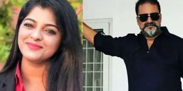 പോക്സോ കേസ് : റോയിയുടെയും കൂട്ടുപ്രതികളുടെയും മുൻകൂർ ജാമ്യാപേക്ഷ പരിഗണിക്കുന്നത് മാറ്റി പോക്സോ കേസ് : റോയിയുടെയും കൂട്ടുപ്രതികളുടെയും മുൻകൂർ ജാമ്യാപേക്ഷ പരിഗണിക്കുന്നത് മാറ്റി