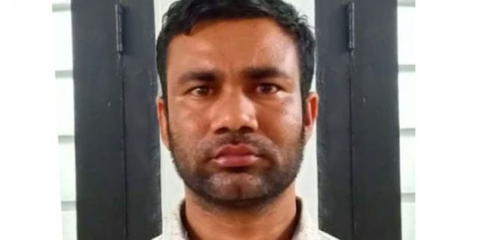 അസമില് തലയ്ക്ക് അഞ്ച് ലക്ഷം രൂപ ഇനാം പ്രഖ്യാപിച്ച പിടികിട്ടാപ്പുള്ളി നിലമ്പൂരില് പിടിയില് അസമില് തലയ്ക്ക് അഞ്ച് ലക്ഷം രൂപ ഇനാം പ്രഖ്യാപിച്ച പിടികിട്ടാപ്പുള്ളി നിലമ്പൂരില് പിടിയില്
