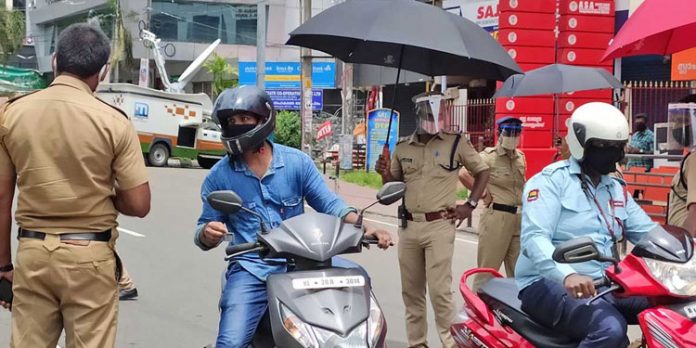 കോവിഡ് നിയന്ത്രണ ലംഘനം ; സംസ്ഥാനത്ത് 283 പേര്ക്കെതിരെ കേസെടുത്തു കോവിഡ് നിയന്ത്രണ ലംഘനം ; സംസ്ഥാനത്ത് 283 പേര്ക്കെതിരെ കേസെടുത്തു