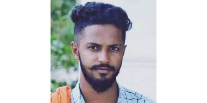 ഹിജാബ് നിരോധനത്തിനെ അനുകൂലിച്ച് പോസ്റ്റിട്ടു ; 23 കാരനെ മത തീവ്രവാദികള് വെട്ടിക്കൊന്നു ഹിജാബ് നിരോധനത്തിനെ അനുകൂലിച്ച് പോസ്റ്റിട്ടു ; 23 കാരനെ മത തീവ്രവാദികള് വെട്ടിക്കൊന്നു