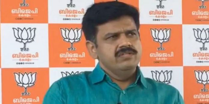 ആര്എസ്എസ് ക്യാമ്പുകള് രഹസ്യമായല്ല പരസ്യമായാണ് സംഘടിപ്പിക്കുന്നത് ; കൊടിയേരിക്ക് മറുപടിയുമായി സന്ദീപ് വാര്യര് ആര്എസ്എസ് ക്യാമ്പുകള് രഹസ്യമായല്ല പരസ്യമായാണ് സംഘടിപ്പിക്കുന്നത് ; കൊടിയേരിക്ക് മറുപടിയുമായി സന്ദീപ് വാര്യര്
