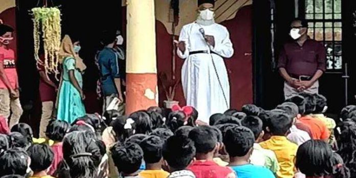ലോകമാതൃഭാഷാദിനം പരുമല സെമിനാരി എല്.പി സ്കൂളില് ആഘോഷിച്ചു ലോകമാതൃഭാഷാദിനം പരുമല സെമിനാരി എല്.പി സ്കൂളില് ആഘോഷിച്ചു
