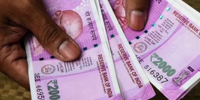 പ്രകൃതി ക്ഷോഭത്തിൽ വീട് നഷ്ടപ്പെട്ട വിധവയോട് കൈക്കൂലി ; ഡെപ്യൂട്ടി തഹസിൽദാർക്കെതിരെ ലോകായുക്ത നടപടി പ്രകൃതി ക്ഷോഭത്തിൽ വീട് നഷ്ടപ്പെട്ട വിധവയോട് കൈക്കൂലി ; ഡെപ്യൂട്ടി തഹസിൽദാർക്കെതിരെ ലോകായുക്ത നടപടി