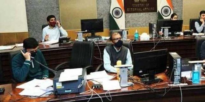 പാസ്പോര്ട്ട് കൈയ്യില്കരുതാന് നിർദേശം ; അടിയന്തര രക്ഷാദൗത്യത്തിന് പദ്ധതിയിട്ട് ഇന്ത്യ പാസ്പോര്ട്ട് കൈയ്യില്കരുതാന് നിർദേശം ; അടിയന്തര രക്ഷാദൗത്യത്തിന് പദ്ധതിയിട്ട് ഇന്ത്യ