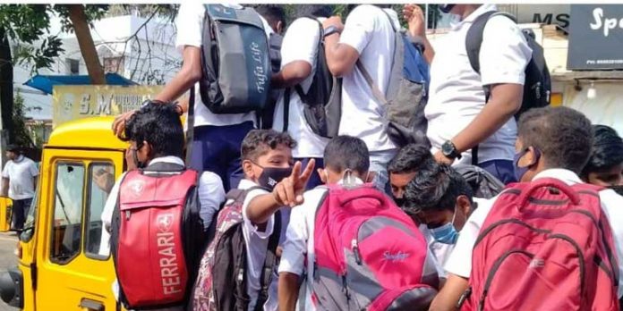 സ്കൂള് വിദ്യാര്ത്ഥികളെ പെട്ടി ഓട്ടോയില് കയറ്റി കൊണ്ടു പോയ സംഭവത്തിൽ നടപടിയെടുത്തു സ്കൂള് വിദ്യാര്ത്ഥികളെ പെട്ടി ഓട്ടോയില് കയറ്റി കൊണ്ടു പോയ സംഭവത്തിൽ നടപടിയെടുത്തു